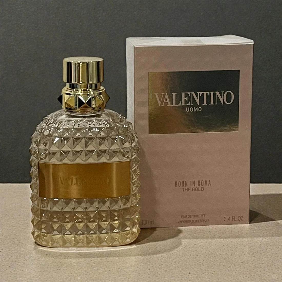 Valentino Donna Born in Roma Ivory Eau de Parfum 100 ml bottle